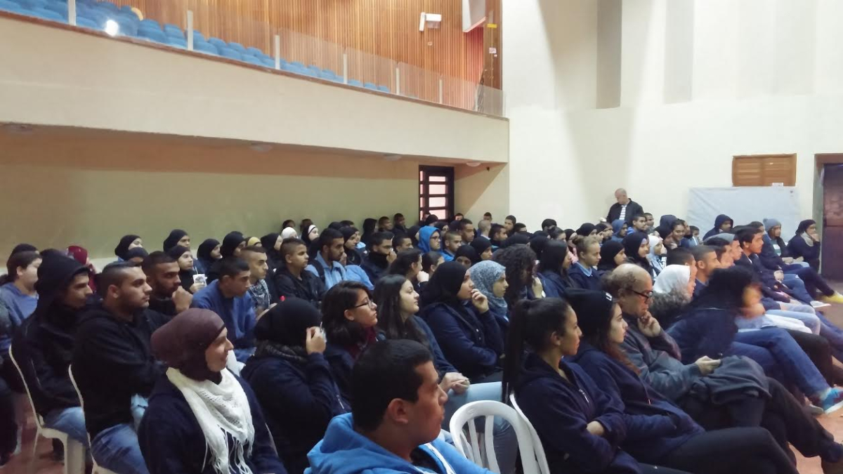 "السيارة" تقود طلاب اللد للاستكشاف والتنبيه من عالم مليء بالمخاطر